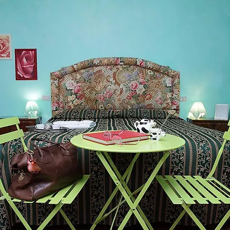 A Casa Di Marcella 招待所 比萨